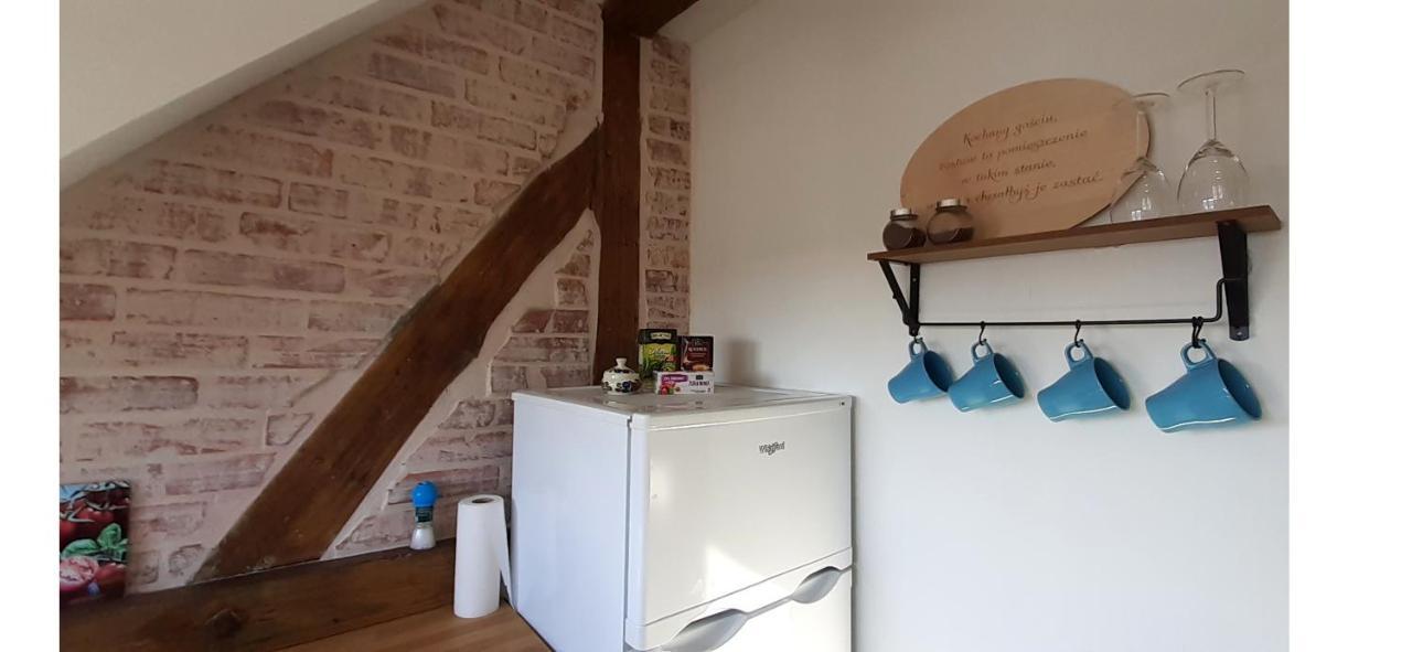 Urocze Studio Z Klimatem W Centrum Legnicy Legnica Bagian luar foto